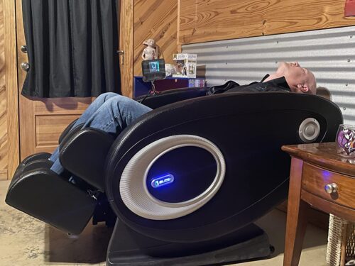 Massage Chair Blue-Tooth Connection and Speaker, Recliner with Zero Gravity with Full Body Air Pressure, Easy to Use at Home and in The Office(Black) photo review