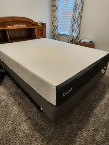 LUCID 10 Inch Memory Foam Medium-Plush - Gel Infusion – Hypoallergenic Bamboo Charcoal- Queen Size Mattress, White photo review